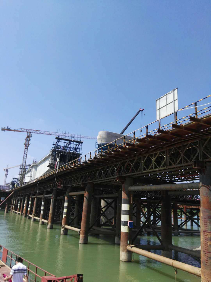 Zhengwan Express Way-Cast in situ beam-Cantilever Form Traveler Boyoun