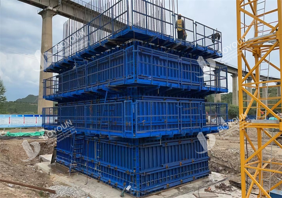 Square Hollow Pier Formwork